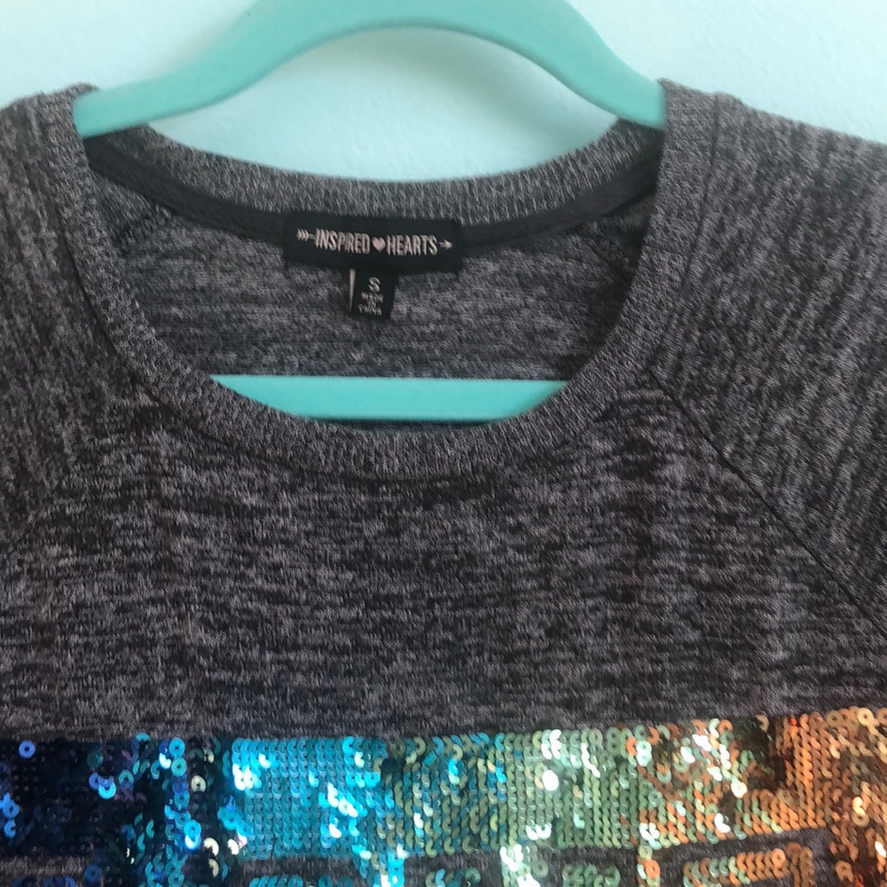 Sweater - Picture 3 of 3